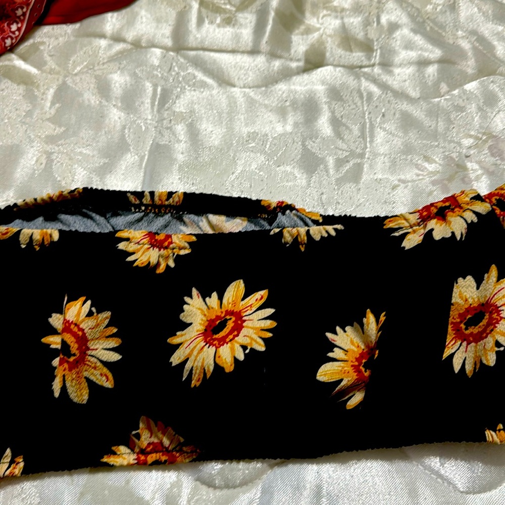 Kids crop top with flowers